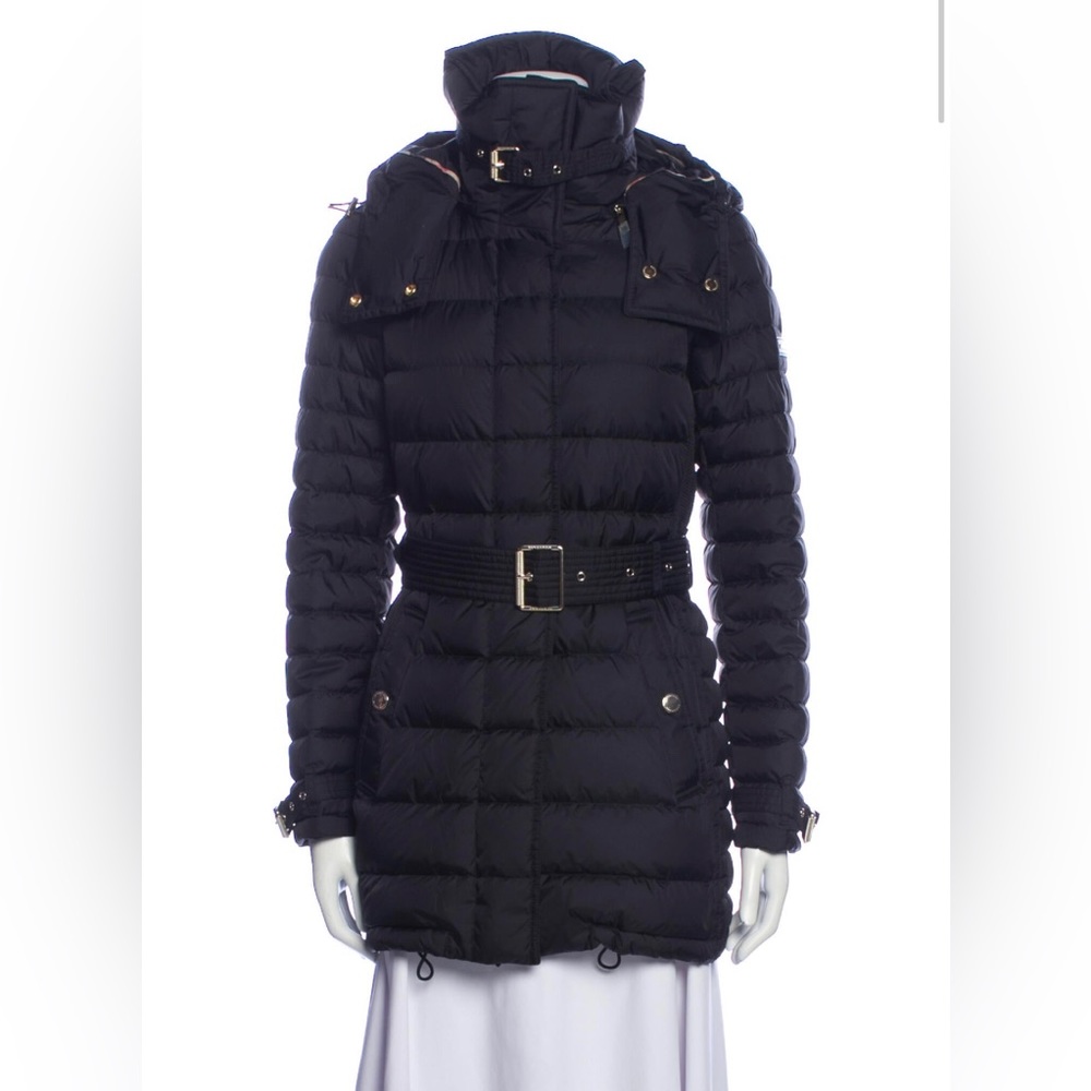 Burberry coat good condition see last photo for detail